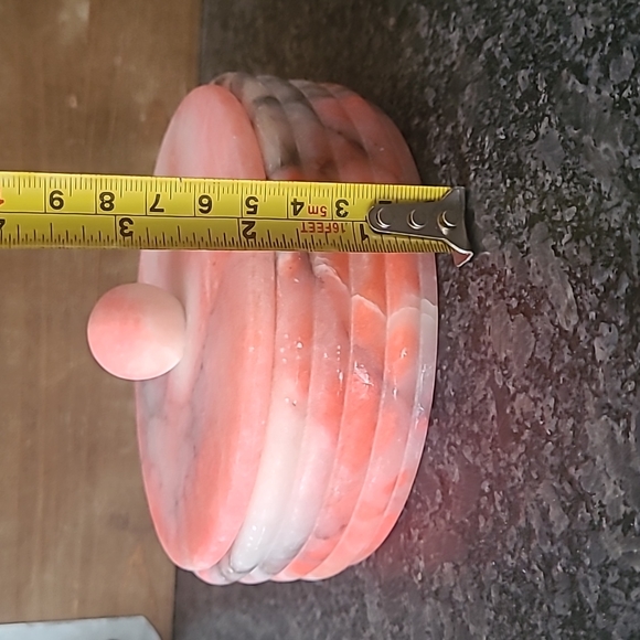Vintage Pink Marbled Soap Stone Vanity Dish with Lid - Picture 11 of 12